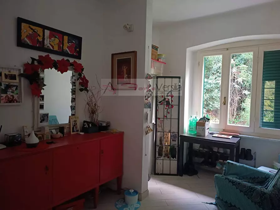 Immagine 3 di Appartamento in vendita  a Montignoso