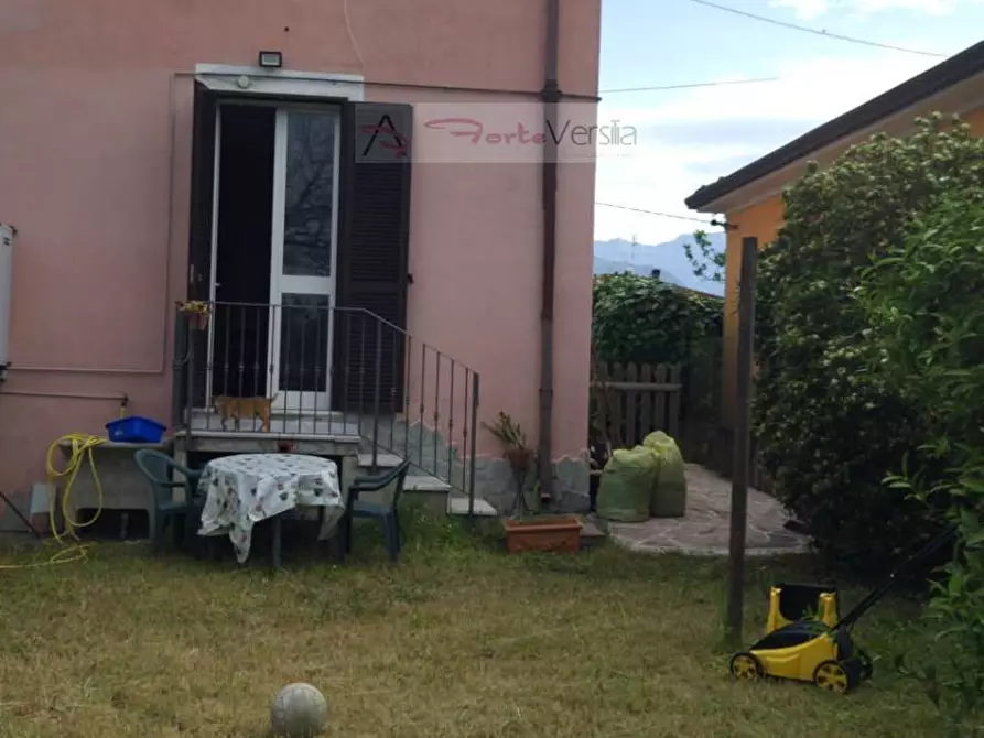 Immagine 23 di Villa   a Massa