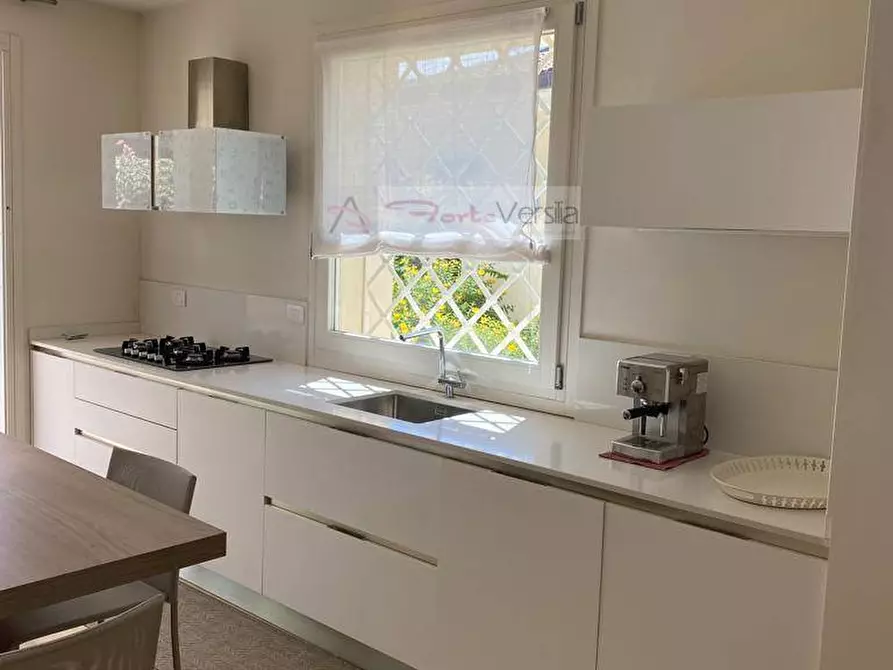 Immagine 7 di Villa in affitto  a Forte Dei Marmi