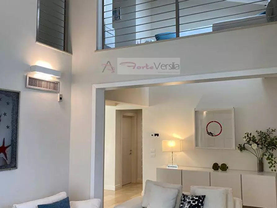 Immagine 3 di Villa in affitto  a Forte Dei Marmi