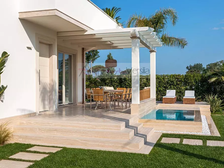 Immagine 9 di Villa   a Massa