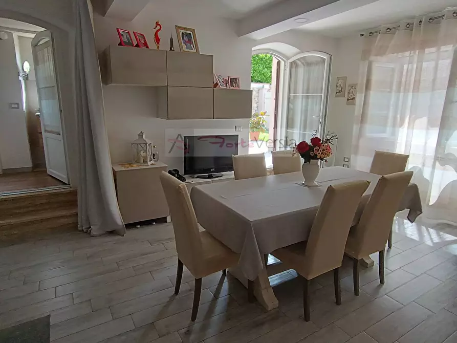 Immagine 8 di Appartamento in vendita  a Seravezza