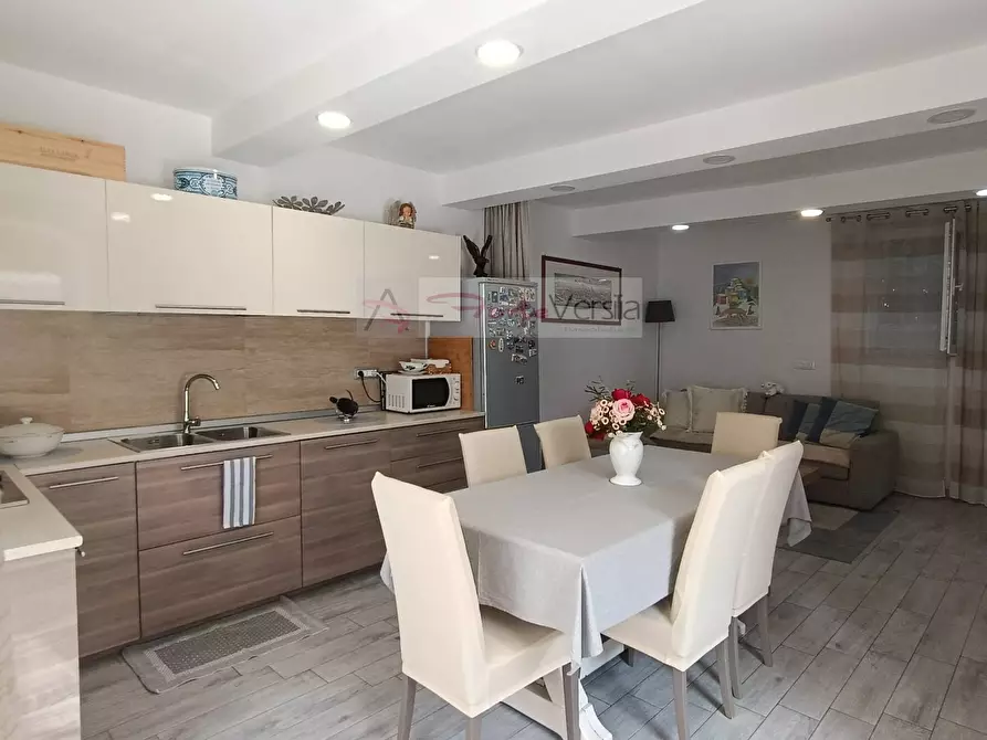 Immagine 6 di Appartamento in vendita  a Seravezza