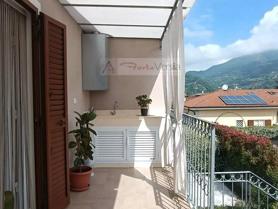 Immagine 14 di Appartamento in vendita  a Seravezza