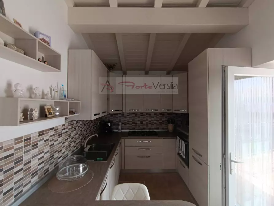 Immagine 25 di Appartamento in vendita  a Seravezza