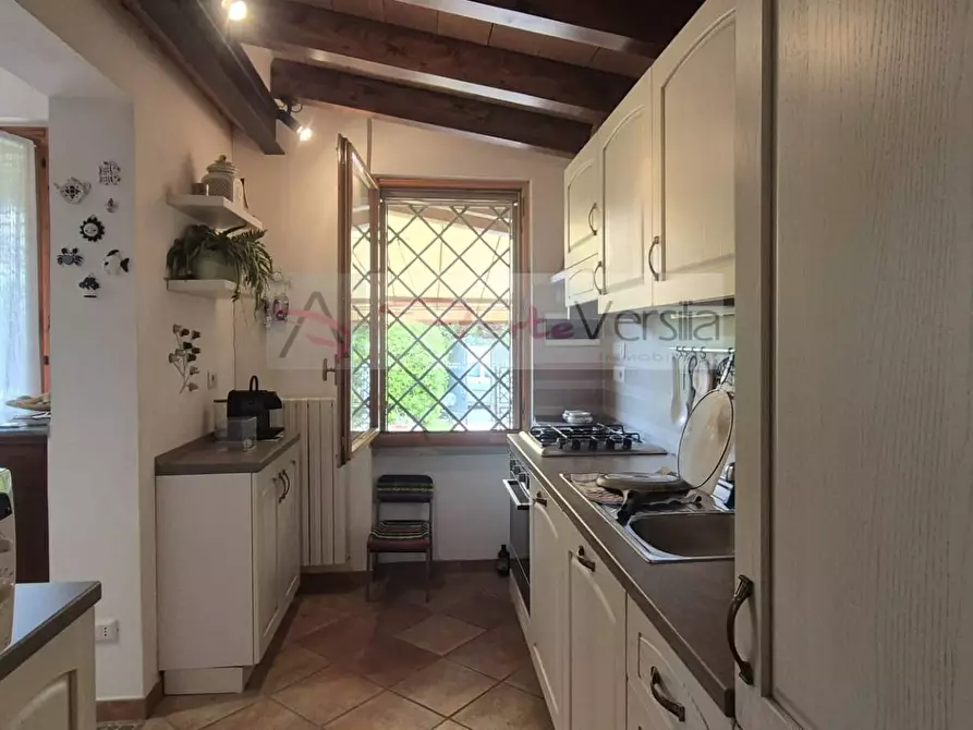 Immagine 23 di Villa in vendita  a Montignoso