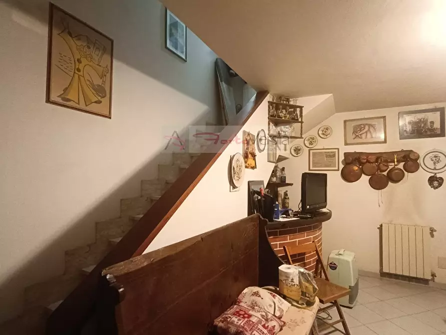 Immagine 14 di Villetta a schiera in vendita  a Massa