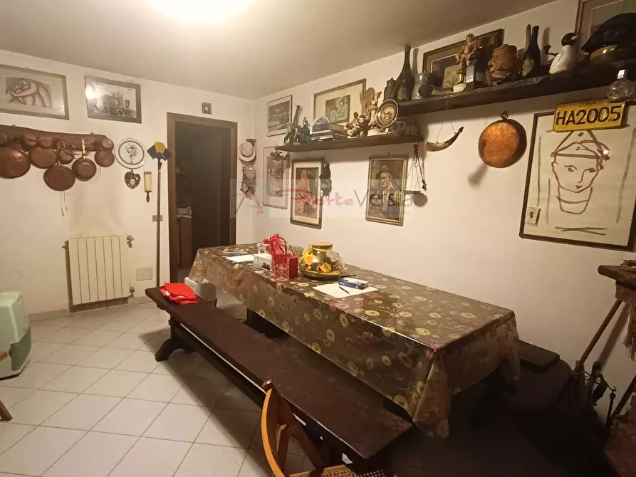 Immagine 16 di Villetta a schiera in vendita  a Massa