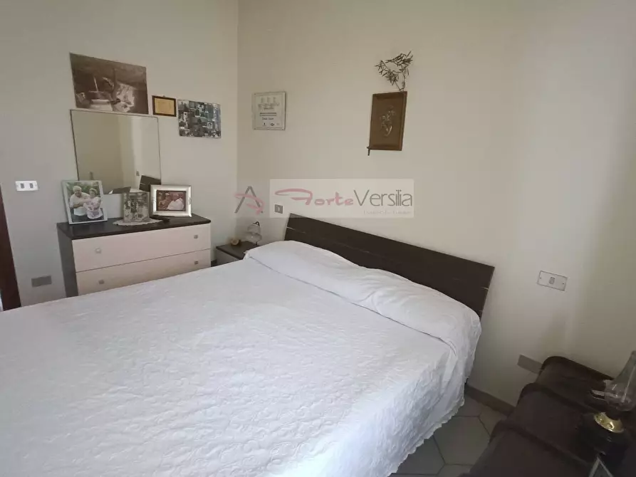 Immagine 23 di Villetta a schiera in vendita  a Massa