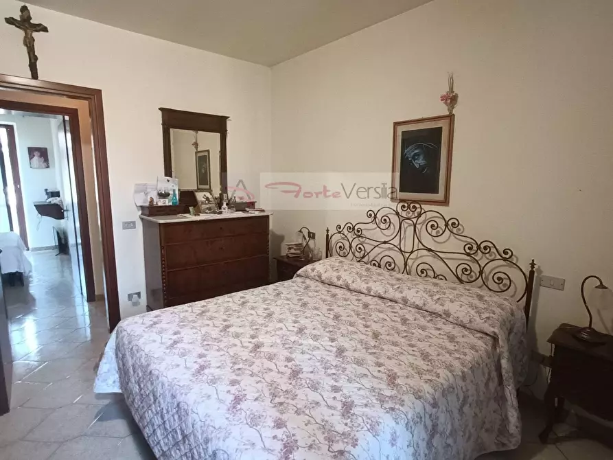 Immagine 28 di Villetta a schiera in vendita  a Massa