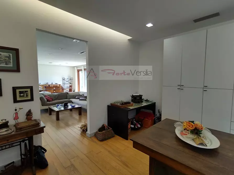 Immagine 5 di Villa in vendita  a San Romano In Garfagnana