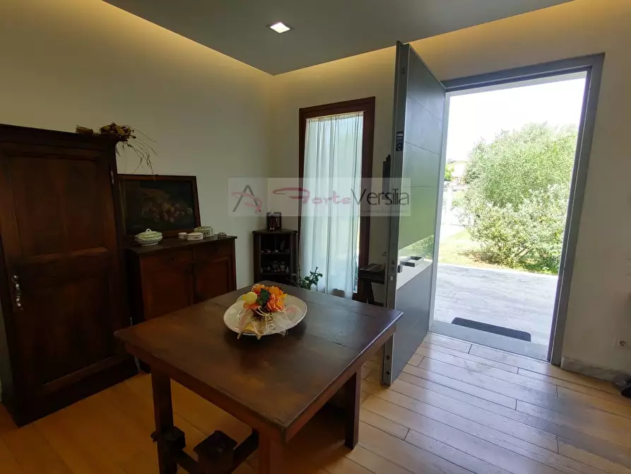 Immagine 3 di Villa in vendita  a San Romano In Garfagnana