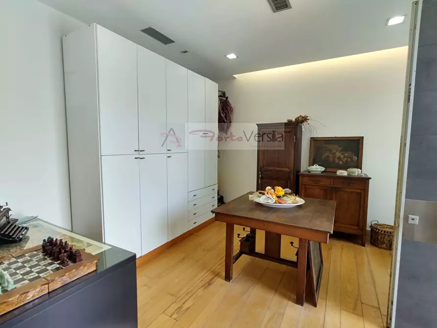 Immagine 2 di Villa in vendita  a San Romano In Garfagnana