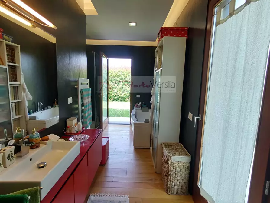 Immagine 37 di Villa in vendita  a San Romano In Garfagnana