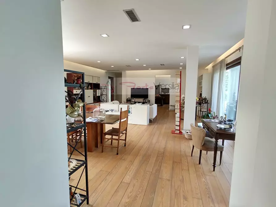 Immagine 25 di Villa in vendita  a San Romano In Garfagnana