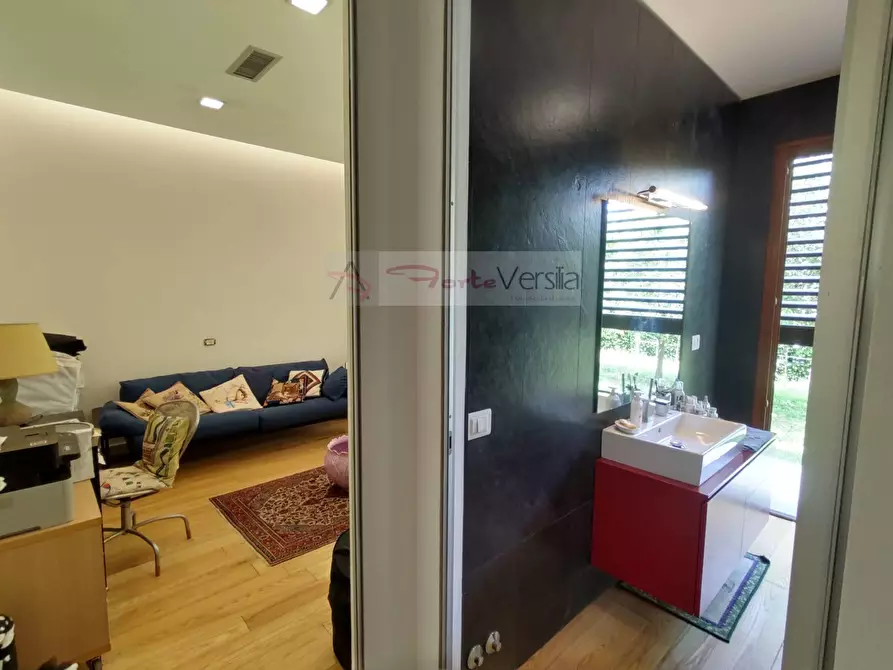 Immagine 18 di Villa in vendita  a San Romano In Garfagnana