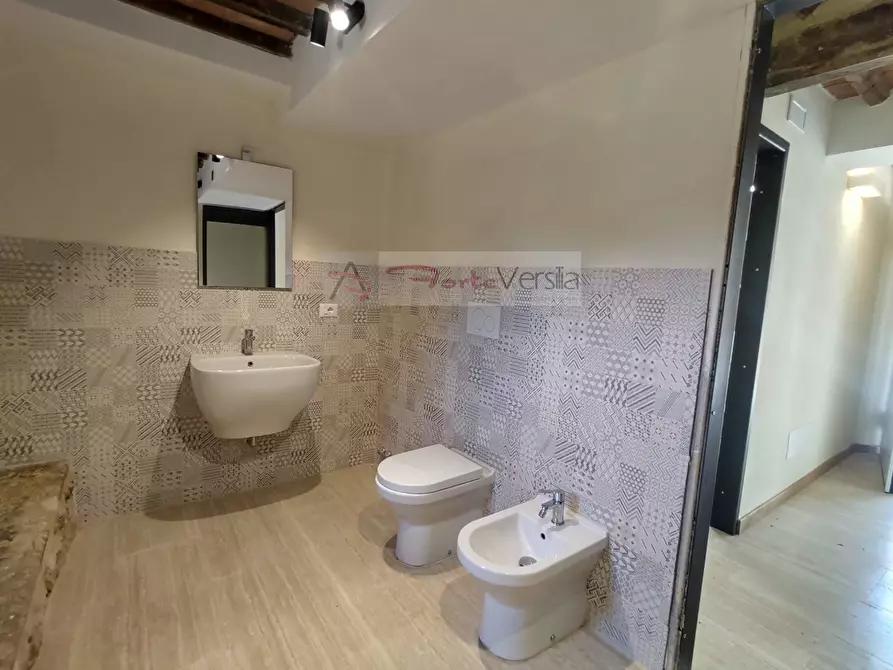 Immagine 7 di Casa indipendente in vendita  a Pietrasanta