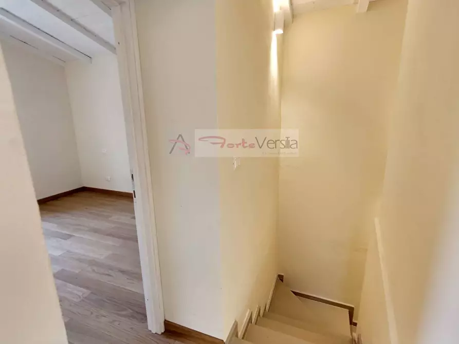 Immagine 18 di Casa indipendente in vendita  a Pietrasanta