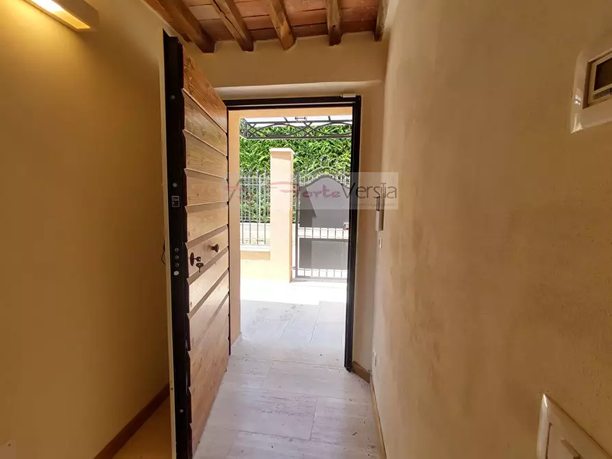 Immagine 2 di Casa indipendente in vendita  a Pietrasanta