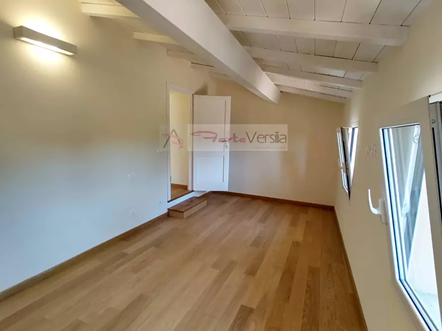 Immagine 33 di Casa indipendente in vendita  a Pietrasanta