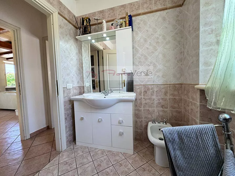 Immagine 13 di Casa indipendente in vendita  a Seravezza