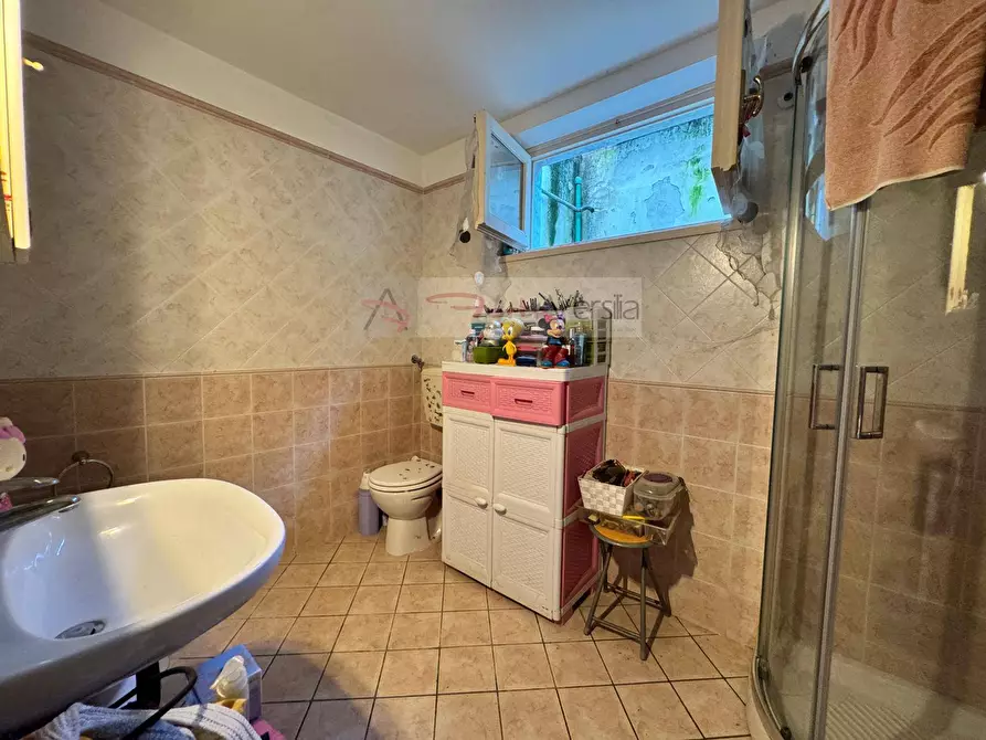 Immagine 31 di Casa indipendente in vendita  a Seravezza