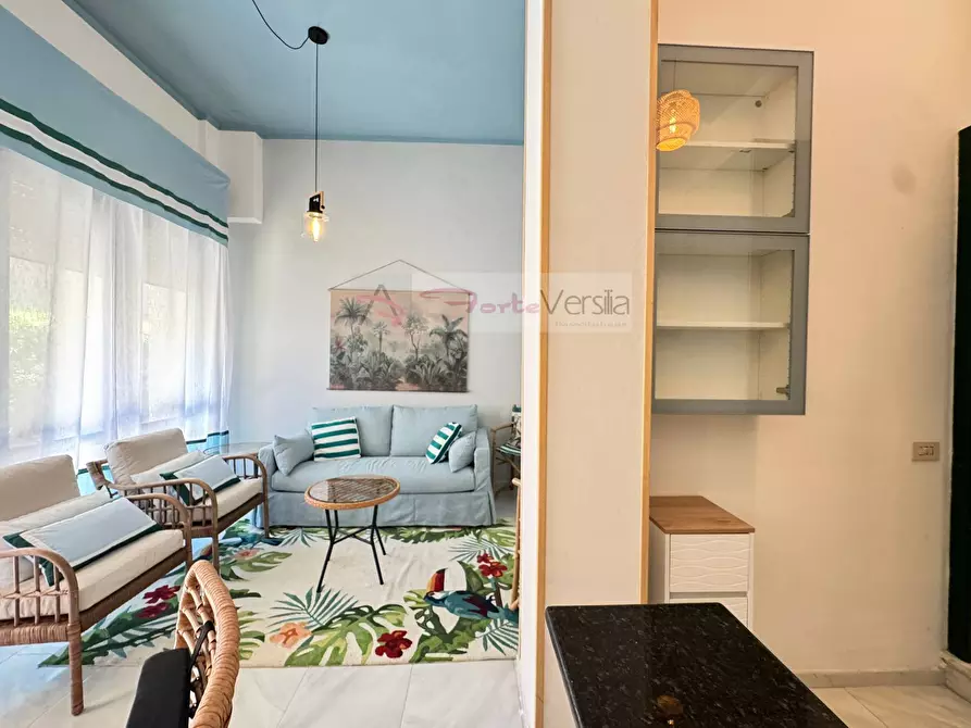 Immagine 8 di Villetta a schiera in vendita  a Montignoso