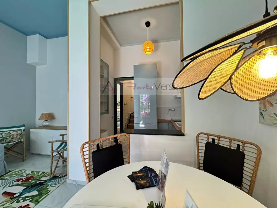 Immagine 7 di Villetta a schiera in vendita  a Montignoso