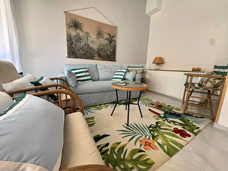 Immagine 4 di Villetta a schiera in vendita  a Montignoso