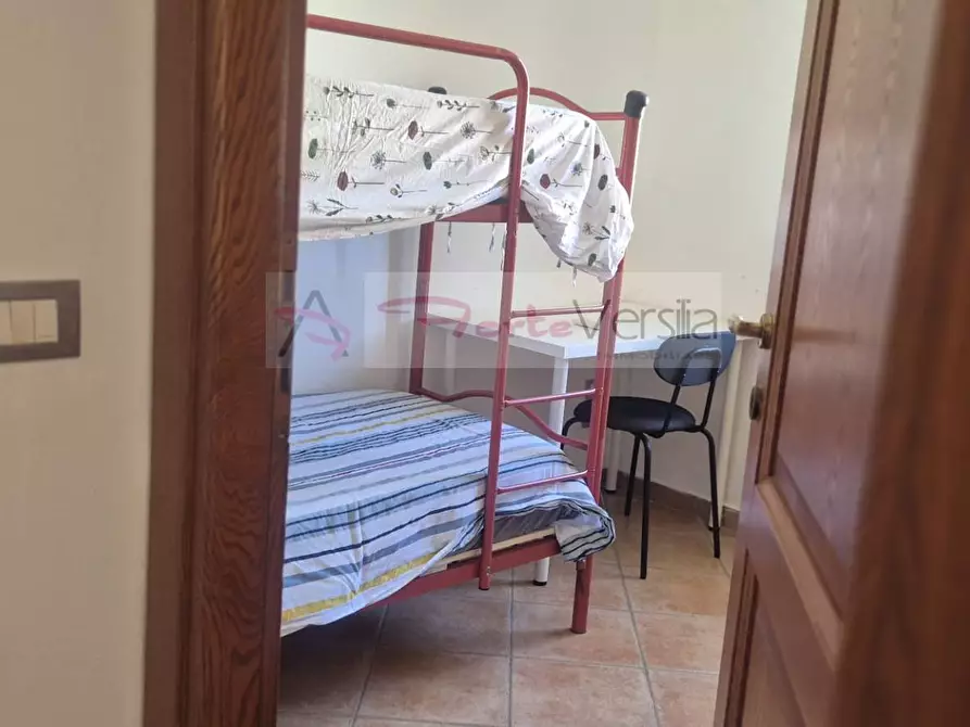 Immagine 6 di Villa in vendita  a Pietrasanta