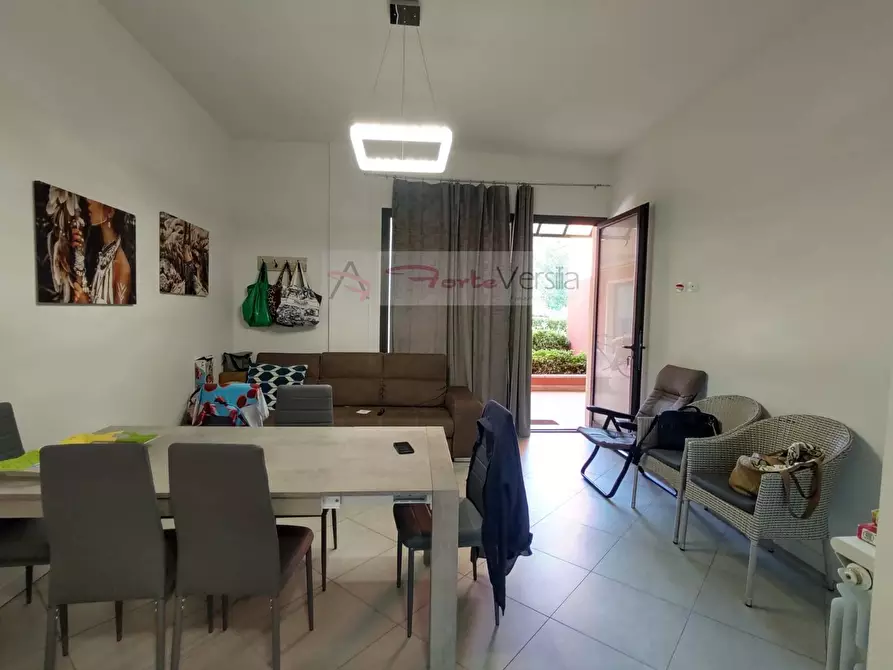 Immagine 3 di Appartamento in vendita  a Pietrasanta