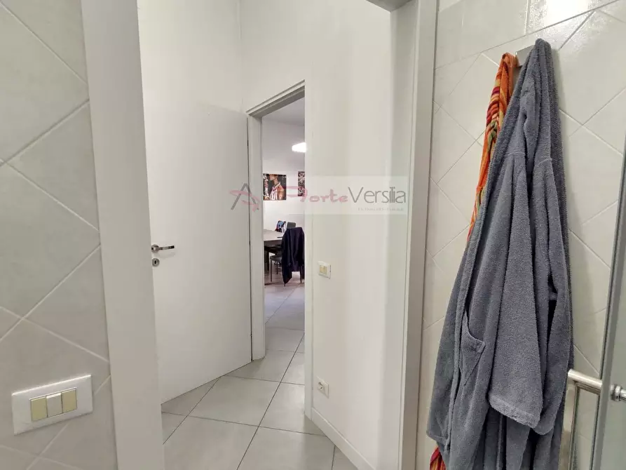 Immagine 7 di Appartamento in vendita  a Pietrasanta