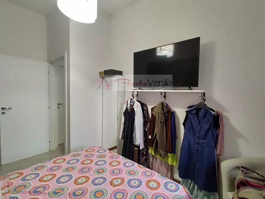 Immagine 13 di Appartamento in vendita  a Pietrasanta