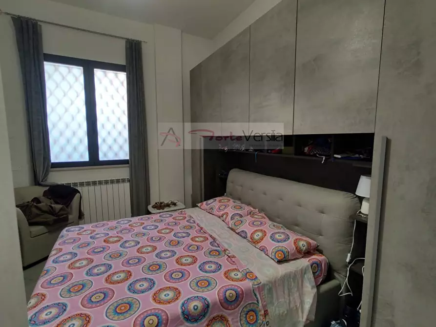 Immagine 10 di Appartamento in vendita  a Pietrasanta