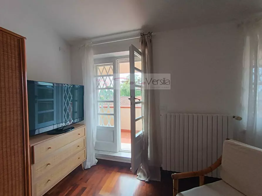 Immagine 19 di Villa in affitto  a Forte Dei Marmi