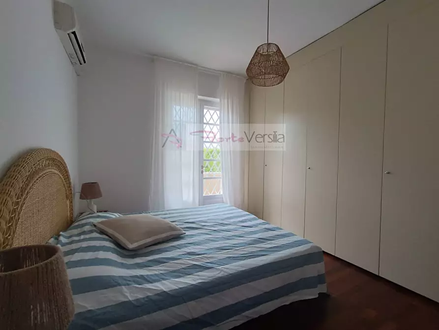 Immagine 26 di Villa in affitto  a Forte Dei Marmi