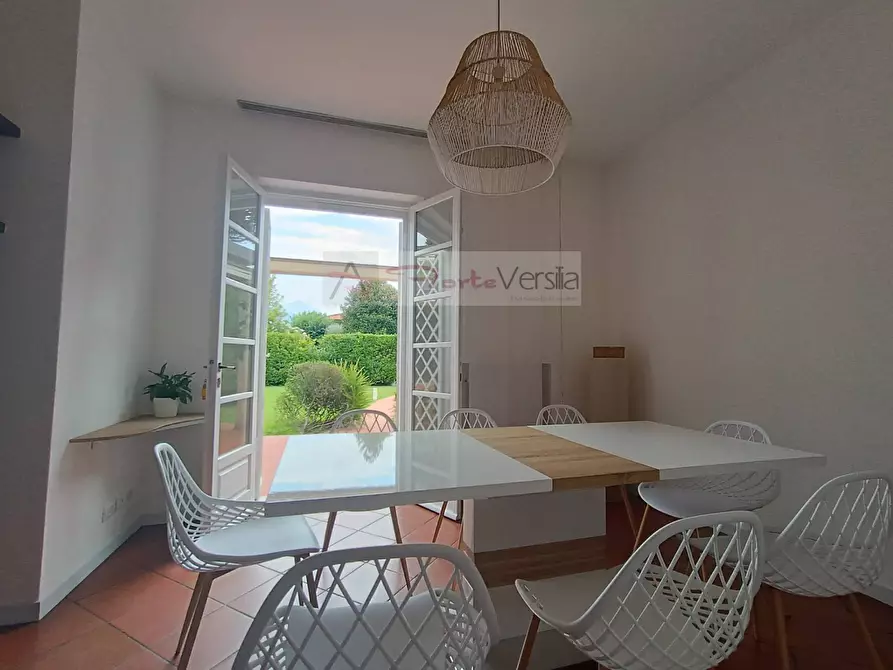 Immagine 4 di Villa in affitto  a Forte Dei Marmi