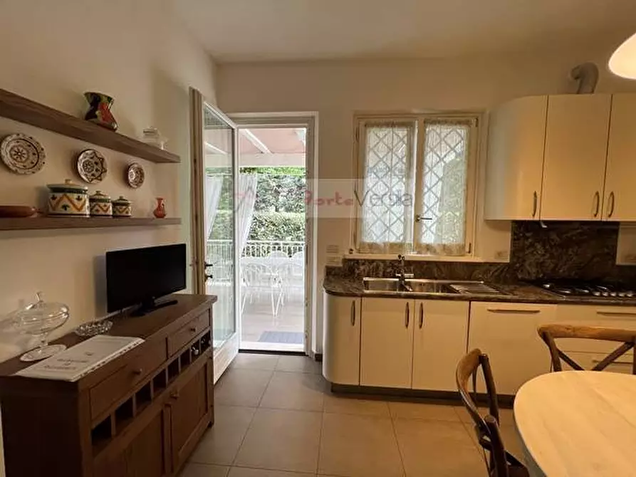 Immagine 7 di Villa in affitto  a Forte Dei Marmi