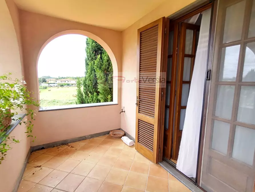 Immagine 43 di Villa in vendita  a Montignoso