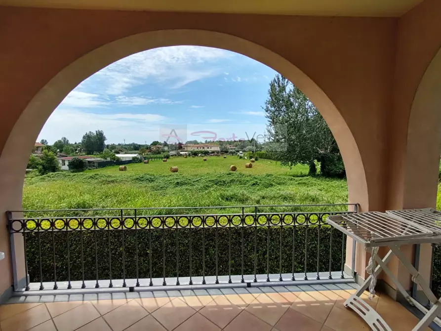 Immagine 57 di Villa in vendita  a Montignoso