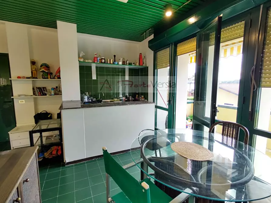 Immagine 5 di Appartamento in vendita  a Montignoso