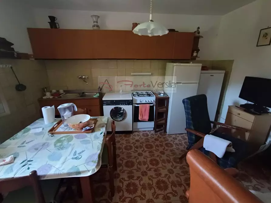 Immagine 10 di Casa semindipendente in vendita  a Montignoso