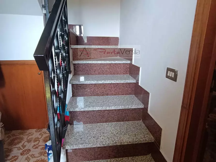 Immagine 15 di Casa semindipendente in vendita  a Montignoso