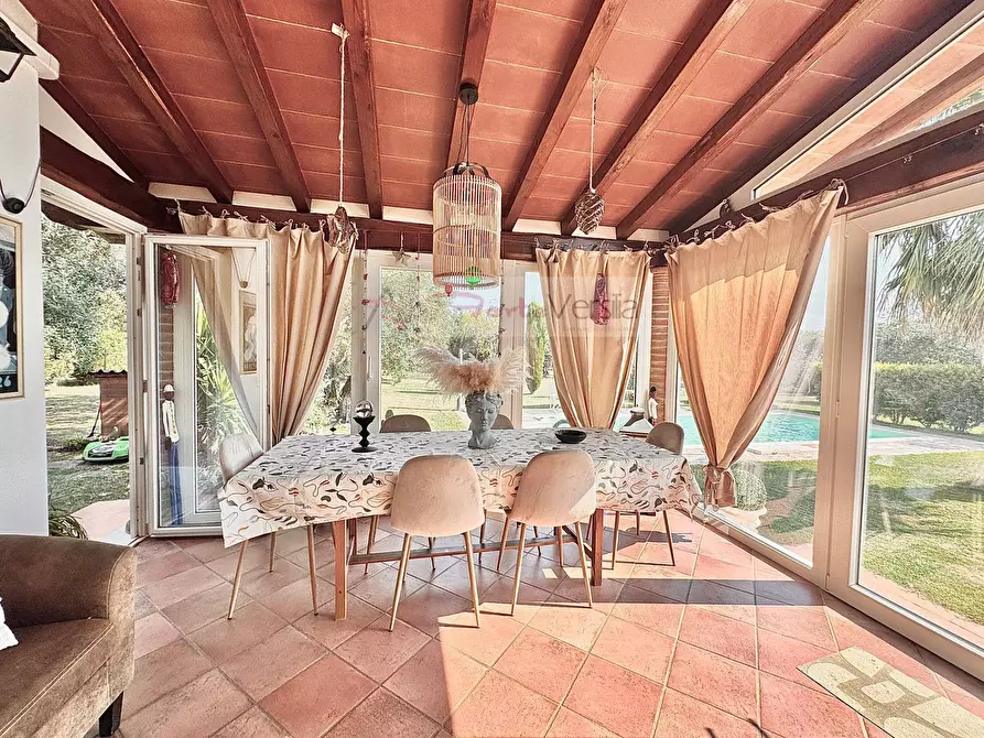 Immagine 6 di Villa in vendita  a Seravezza