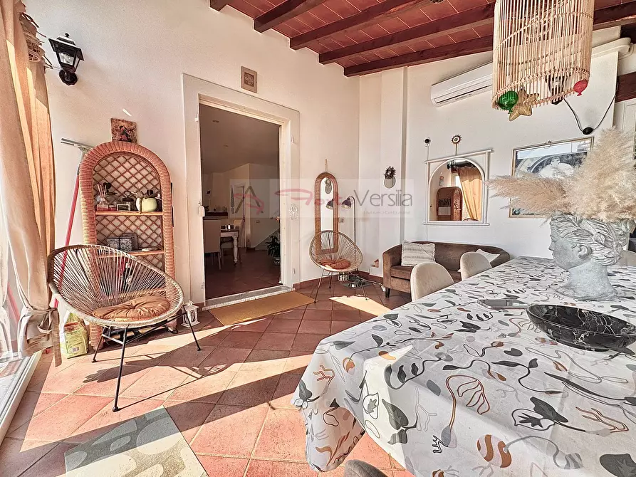 Immagine 7 di Villa in vendita  a Seravezza