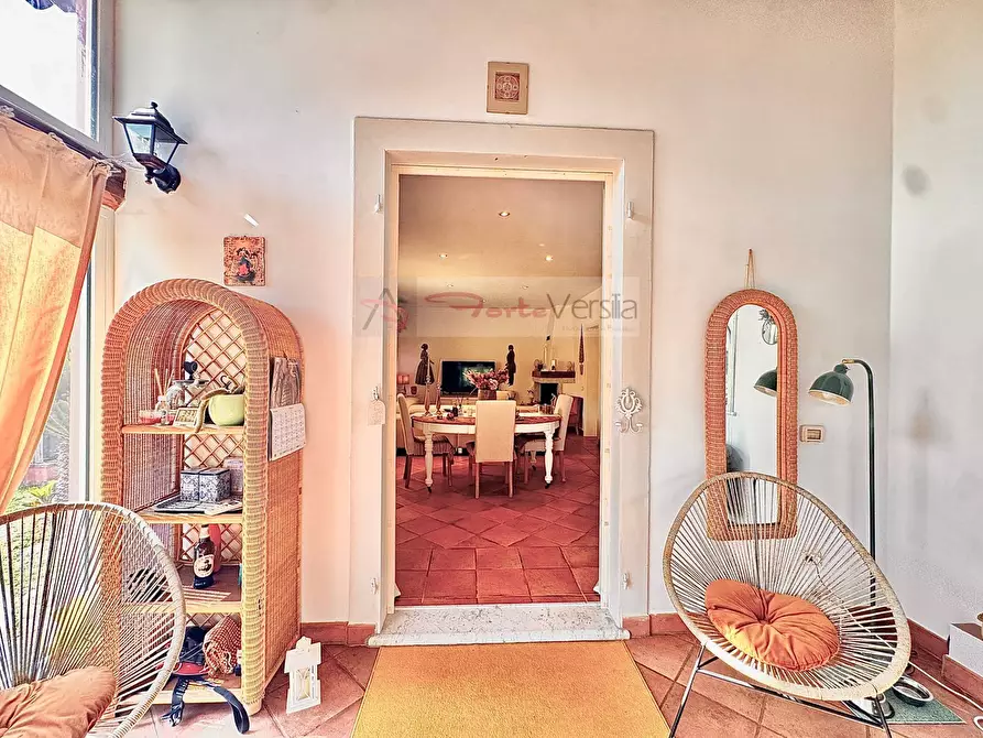 Immagine 10 di Villa in vendita  a Seravezza