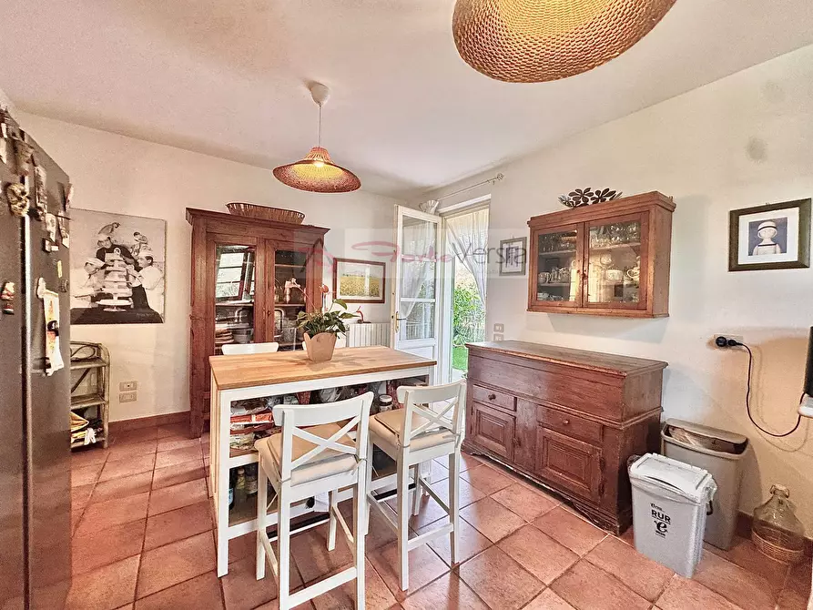 Immagine 19 di Villa in vendita  a Seravezza