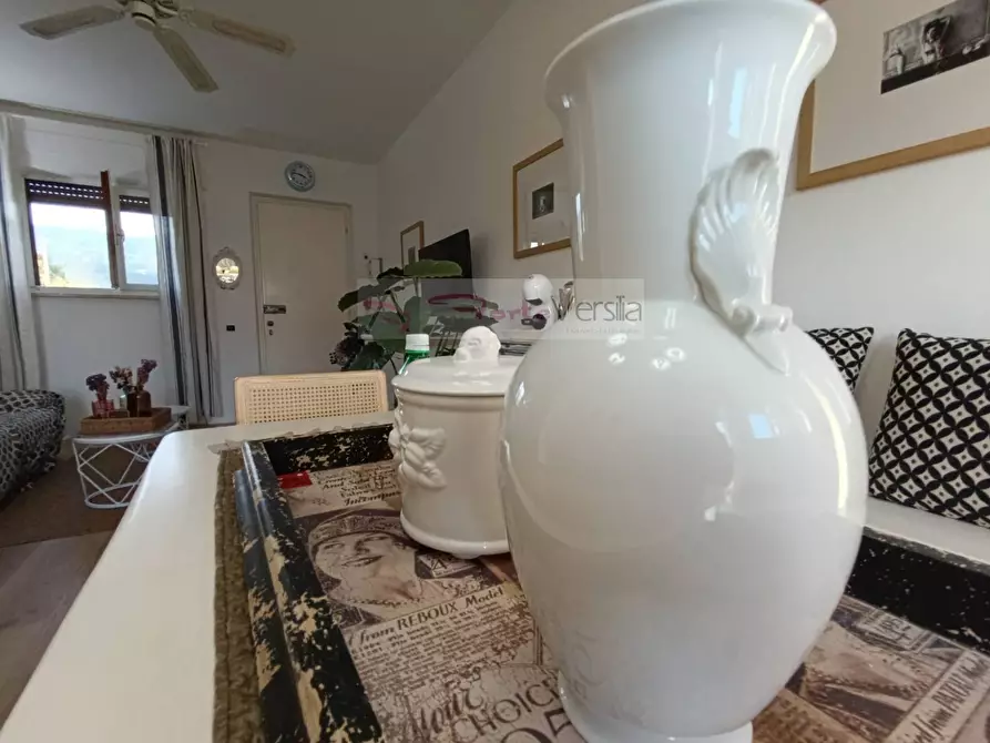 Immagine 8 di Appartamento in vendita  a Montignoso