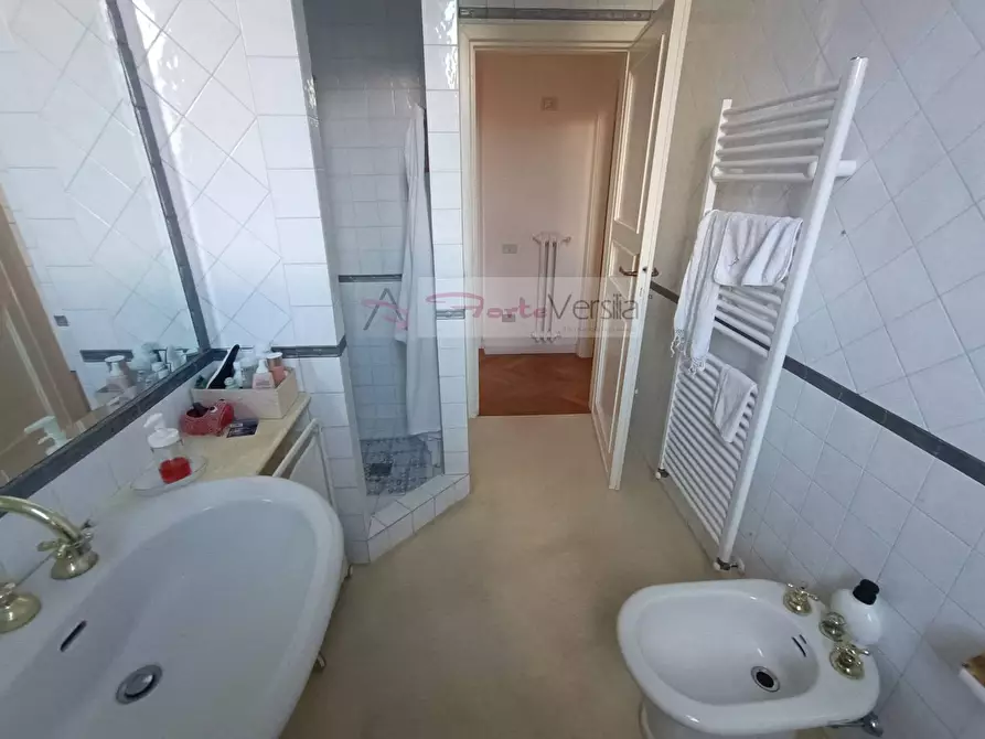 Immagine 17 di Appartamento in vendita  a Forte Dei Marmi