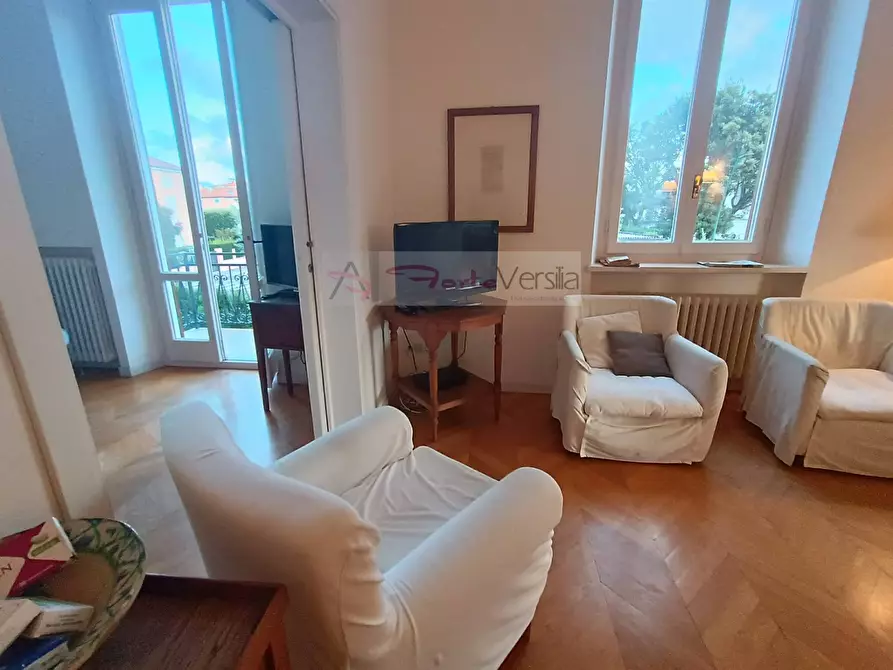 Immagine 7 di Appartamento in vendita  a Forte Dei Marmi